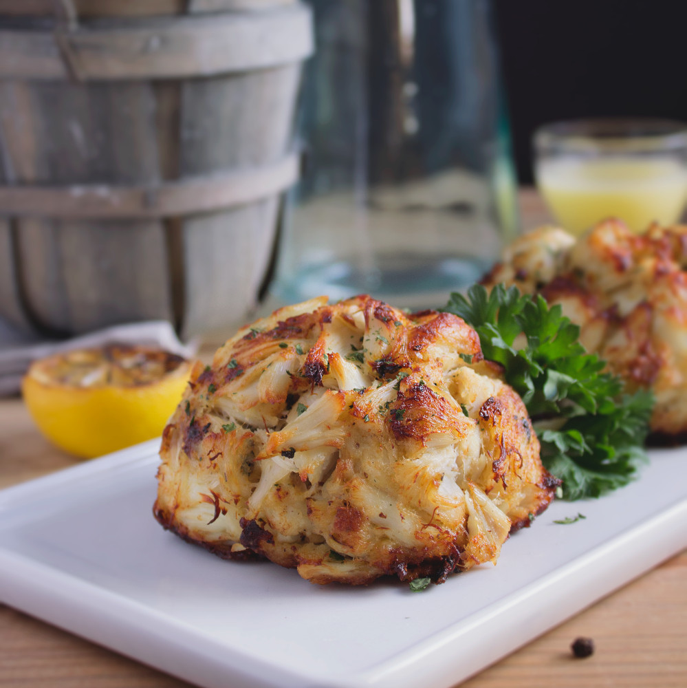 Maryland Crab Cake Junior Colossal (6x5 oz) | Jimmy's Famous Seafood